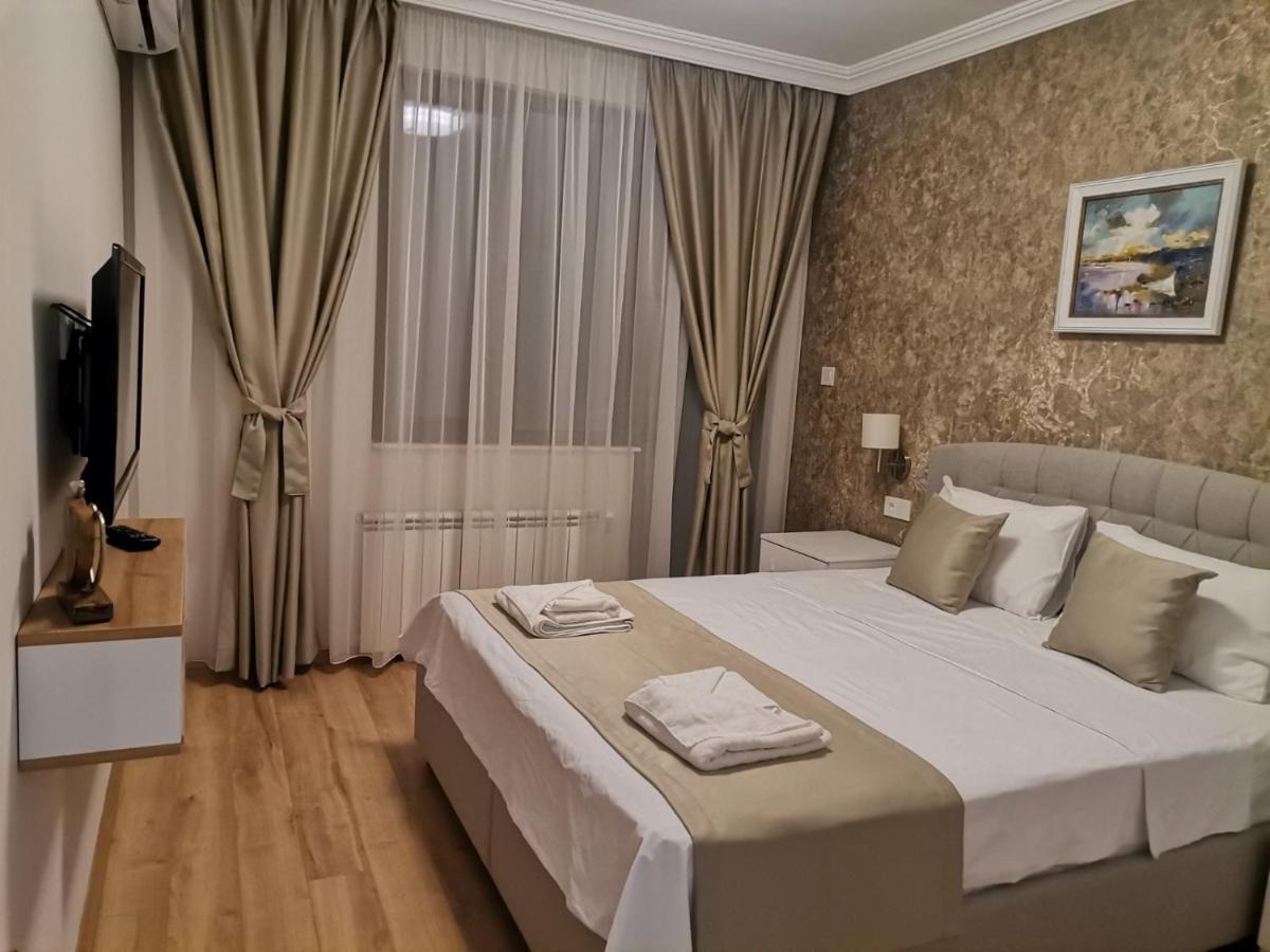Family Boutique Residence-Free Parking Veliko Tarnovo Buitenkant foto