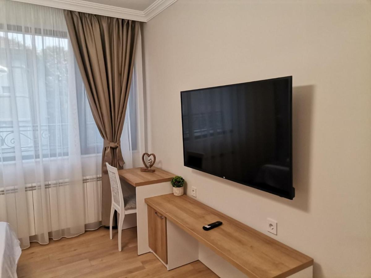 Family Boutique Residence-Free Parking Veliko Tarnovo Buitenkant foto